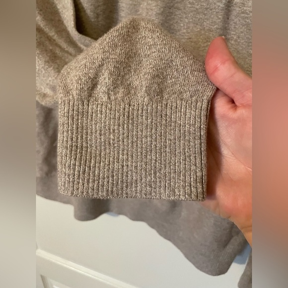 Banana Republic Organic Cotton Sweater Men’s Large Beige Hero Texture Crewneck - Picture 4 of 6